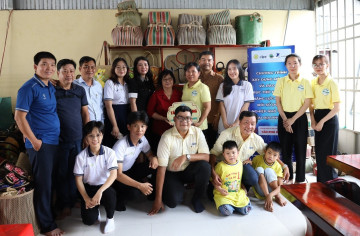 Tập huấn kinh doanh online cho cơ sở dệt chiếu và hàng thủ công mỹ nghệ Tân Phú Hưng