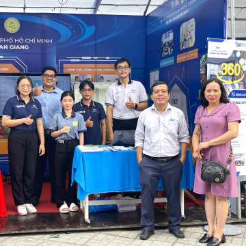 Trung tâm Tin học phối hợp tham gia giới thiệu, trưng bày gian hàng triển lãm tại “Phiên kết nối cung cầu công nghệ tỉnh An Giang” năm 2024